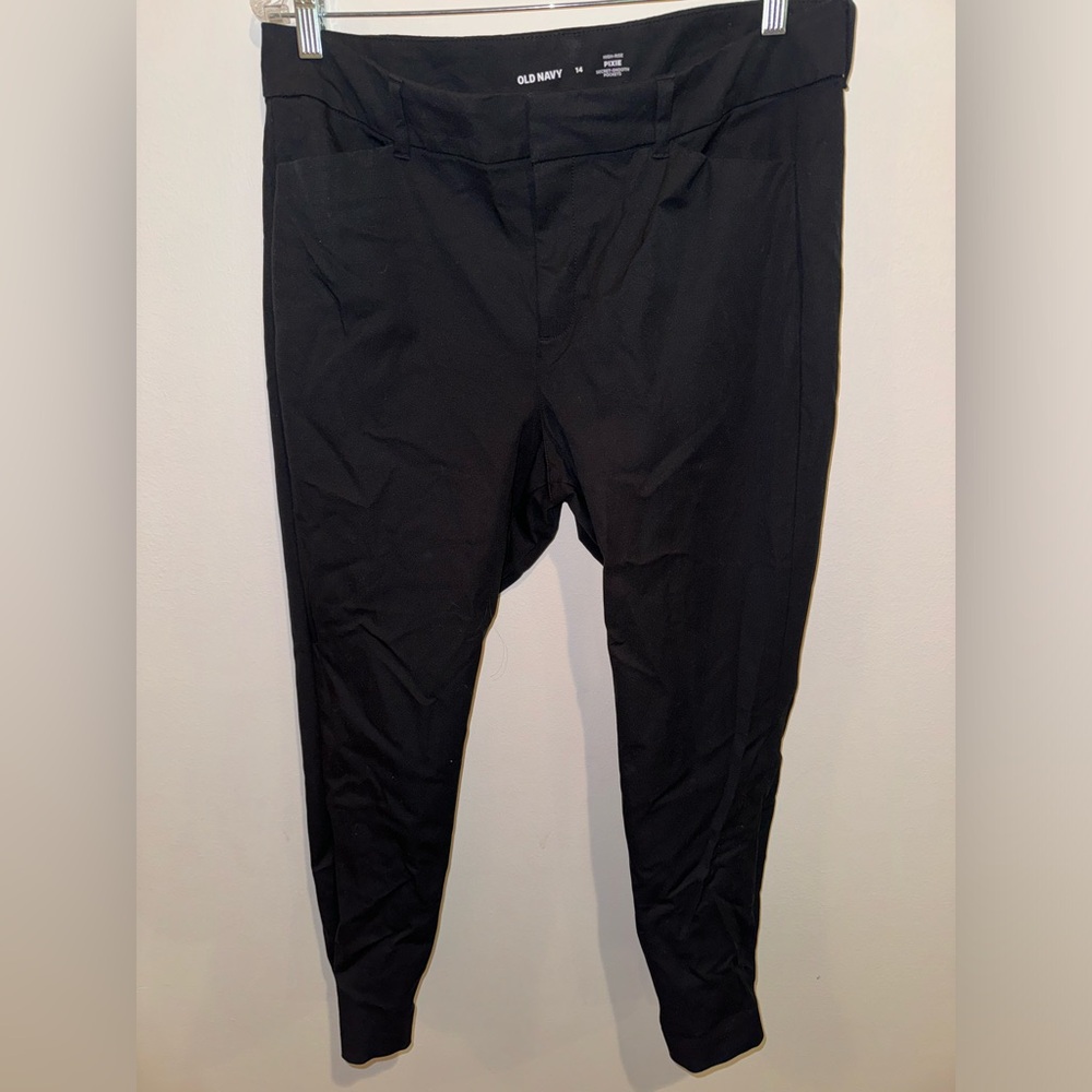 High-Waisted Pixie Skinny Ankle Pants in black size 14